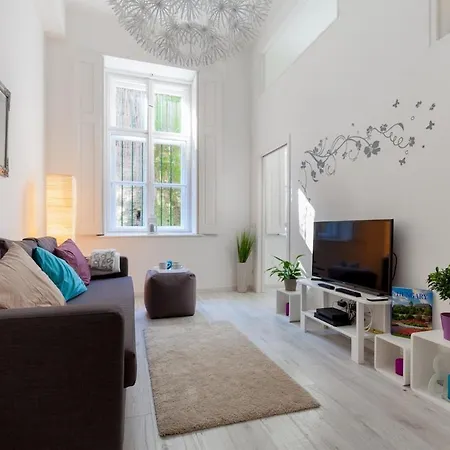 Newly Designed Flat Under Castle 布达佩斯