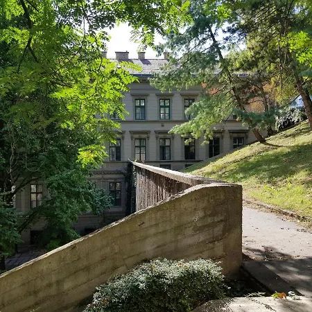 Newly Designed Flat Under Castle * 布达佩斯