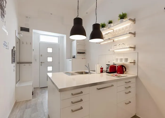 Newly Designed Flat Under Castle بودابست