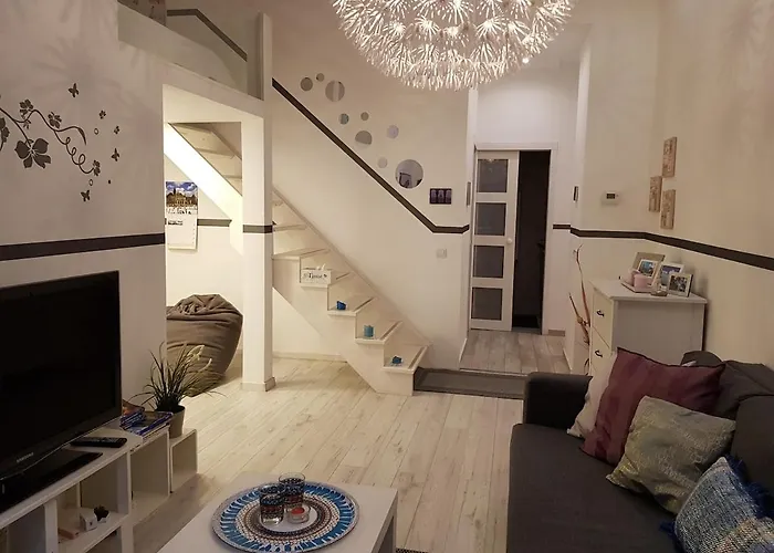 Newly Designed Flat Under Castle 아파트 부다페스트